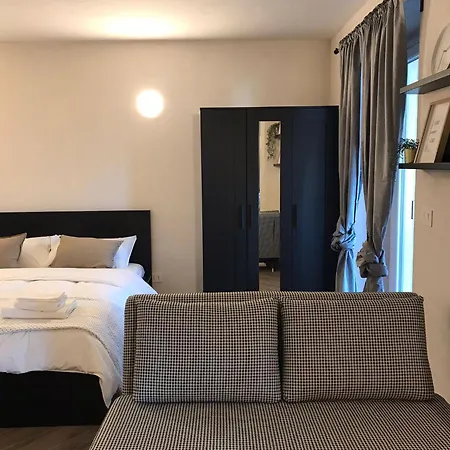 Daire San Massimo 4 *